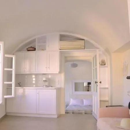 Grand Canava * Oia