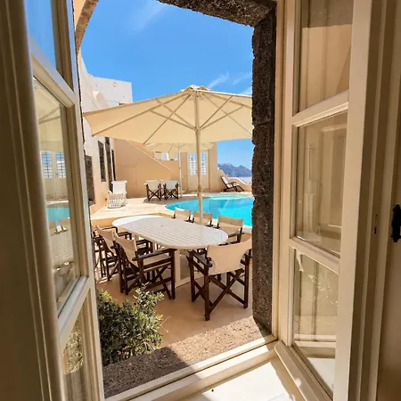 Grand Canava * Oia
