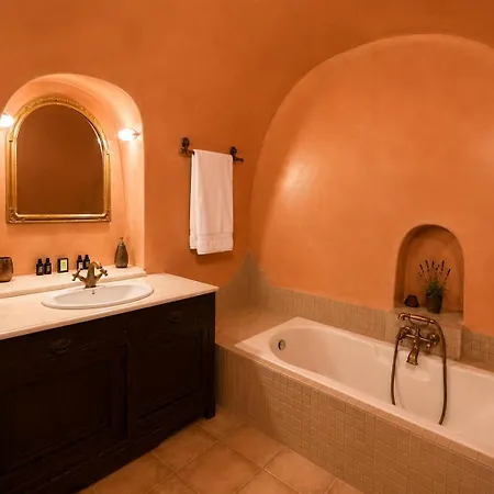 Grand Canava Villa Oia