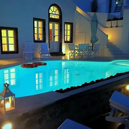 Grand Canava * Οία