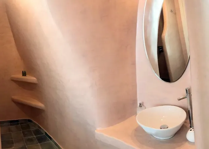 Grand Canava * Οία